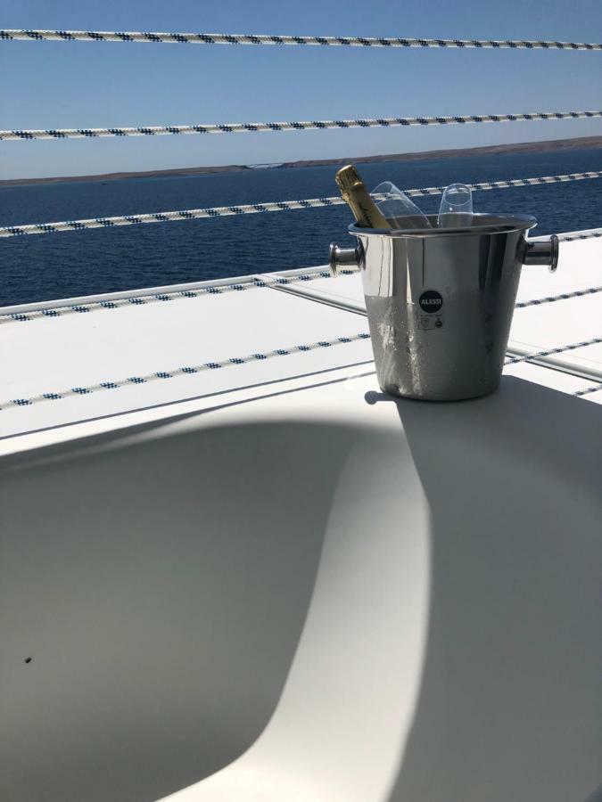 Villa Beline Direct Aan Zee, Verwarmd Zwembad En Sauna トゥリバニ・クルシサ エクステリア 写真
